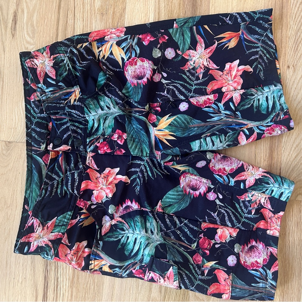Shredly 11” Women's Bike Shorts